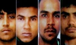 निर्भया केस:अक्षय के बाद दोषी पवन की भी फांसी पर रोक लगाने की मांग, पहुंचे कोर्ट