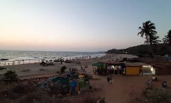 पढ़िए मेरी तीन कहानियो को  एक से अध्याय छः तक एक साथ