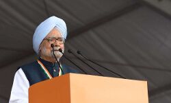 भारत के उग्रवादी विचार के निर्माण के लिए भारत माता की जय का दुरुपयोग किया जा रहा है: मनमोहन सिंह