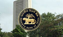 RBI गवर्नर ने दिया संकेत, घट सकती है रेपो रेट