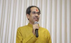 उद्धव आज बन जाएंगे मुख्यमंत्री डिप्टी सीएम पर राकपा और कांग्रेस  को मिलेगा स्पीकर का पद