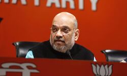 गृह मंत्री अमित शाह से मिलीं ममता बनर्जी, NRC को लेकर की बड़ी मांग