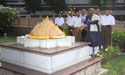 निरंतर बढती संघ शक्ति...