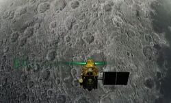 भारत का विक्रम  लैंडर से संपर्क टूटा पर चांद से नहीं