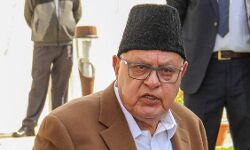 डॉक्टर फारुख अब्दुल्ला से मिले नेशनल कान्फ्रेंस के 15 सदस्य