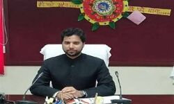 सोशल मीडिया पर बदसलूकी का वीडियो भारी पड़ा हटाए गए अमेठी के जिलाधिकारी