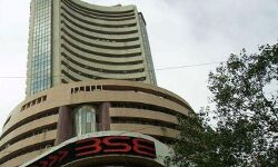 बढ़त के साथ खुला बाजार, शुरुआती कारोबार में भी तेजी का दौर, रुपया हुआ मजबूत