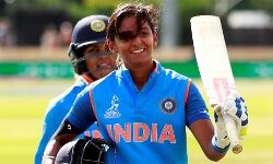 हरमनप्रीत कौर बनीं 100 टी -20 अंतराष्ट्रीय मैच खेलने वाली पहली भारतीय क्रिकेटर