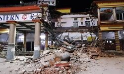 बर्दवान रेलवे स्टेशन की इमारत का एक हिस्सा गिरा कई घायल