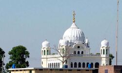 पाकिस्तान में सिखों के सबसे बड़े गुरुद्वारा ननकाना साहब पर हमला