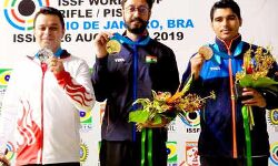 The Indian duo wraps up gold and bronze at ISSF