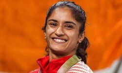 рд╡рд┐рд╢реНрд╡ рдХреБрд╢реНрддреА рдЪреИрдВрдкрд┐рдпрдирд╢рд┐рдк: рд╡рд┐рдиреЗрд╢ рдлреЛрдЧрд╛рдЯ рдХреЛ рдорд┐рд▓рд╛ рдореБрд╢реНрдХрд┐рд▓ рдбреНрд░реЙ рд╡рд┐рд╢реНрд╡ рдХреБрд╢реНрддреА рдЪреИрдВрдкрд┐рдпрдирд╢рд┐рдк: рд╡рд┐рдиреЗрд╢ рдлреЛрдЧрд╛рдЯ рдХреЛ рдорд┐рд▓рд╛ рдореБрд╢реНрдХрд┐рд▓ рдбреНрд░реЙ