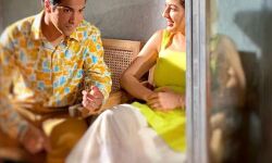 कूली नं 1 के सेट से सारा और वरुण ने शेयर की तस्वीरे...