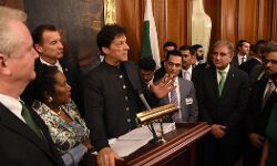 पाक प्रधानमंत्री ने कबूल किया कि  पाकिस्तान आतंकियों का पनाहगार