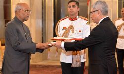 Envoys of three Nations present meet President of India