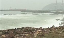 भारतीय नौसेना ने बड़े पैमाने पर ओडिशा में आये भंयकर तूफान ‘फानी’ से हुई तबाही के बाद  बड़े पैमाने पर बचाव कार्य प्रारंभ किया