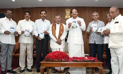 संसद और राज्य विधानसभाओं की पवित्रता बनाए रखना जन प्रतिनिधियों का प्रथम कर्तव्य :उपराष्ट्रपति