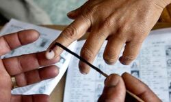 Total 3,66,61,315 electors in Andhra Pradesh in first General Election post reorganization; out of these 5,39,804 electors in age group of 18-19 years