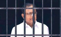 सोनिया गांधी पहुंची तिहाड़ जेल पूर्व वित्तमंत्री चिदंबरम से मिलने