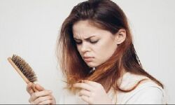 बारिश के मौसम में अपने बालों को करें स्टाइल ! साथ ही हेयर प्रॉब्लम से बचाए