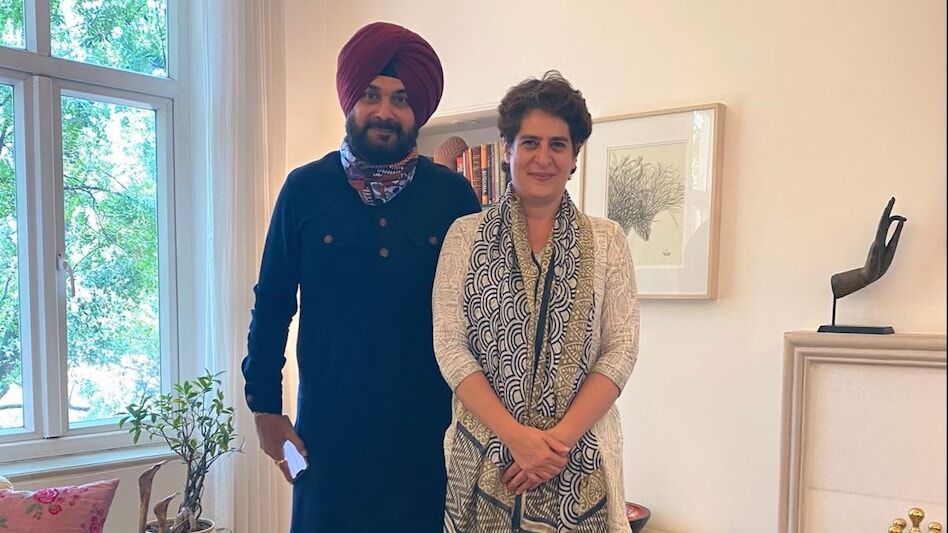 рдкрдВрдЬрд╛рдм рдХрд╛рдВрдЧреНрд░реЗрд╕ рд╡рд┐рд╡рд╛рдж рдХреЗ рдмреАрдЪ рдкреНрд░рд┐рдпрдВрдХрд╛ рдЧрд╛рдВрдзреА рд╕реЗ рдорд┐рд▓рдиреЗ рдкрд╣реБрдВрдЪреЗ рдирд╡рдЬреЛрдд рд╕рд┐рдВрд╣ рд╕рд┐рджреНрдзреВ рдкрдВрдЬрд╛рдм рдХрд╛рдВрдЧреНрд░реЗрд╕ рд╡рд┐рд╡рд╛рдж рдХреЗ рдмреАрдЪ рдкреНрд░рд┐рдпрдВрдХрд╛ рдЧрд╛рдВрдзреА рд╕реЗ рдорд┐рд▓рдиреЗ рдкрд╣реБрдВрдЪреЗ рдирд╡рдЬреЛрдд рд╕рд┐рдВрд╣ рд╕рд┐рджреНрдзреВ