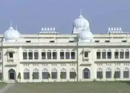 कोरोना के खतरे के बीच लखनऊ विश्वविद्यालय लगाया ये प्रतिबंध, जारी किए दिशानिर्देश... कोरोना के खतरे के बीच लखनऊ विश्वविद्यालय लगाया ये प्रतिबंध, जारी किए दिशानिर्देश...